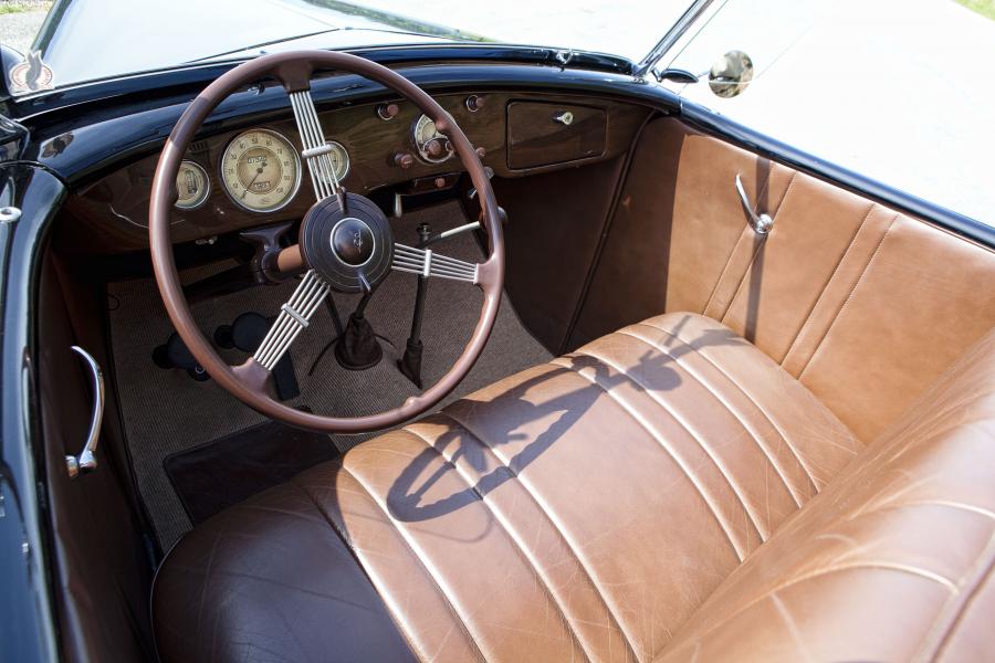  Ford DeLuxe Roadster 1936 года  (фото 20 из 23)